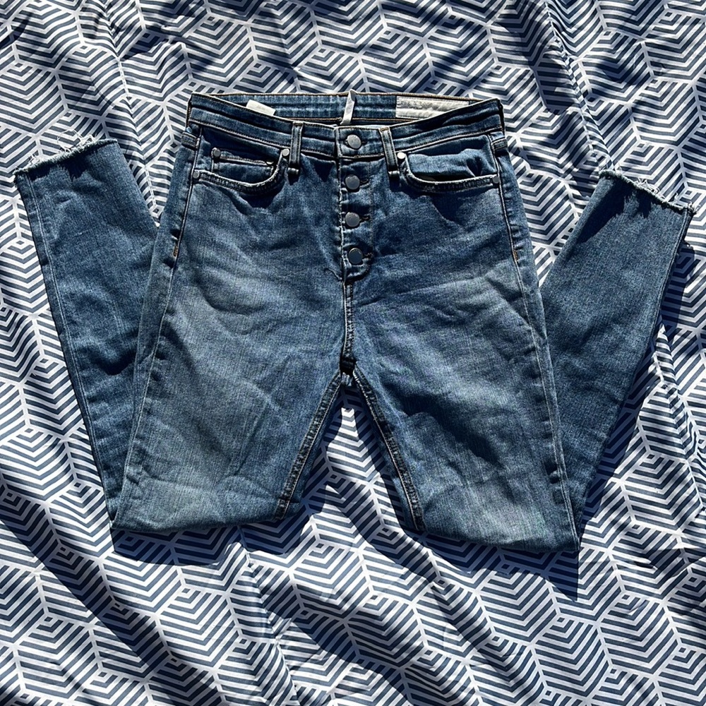 Rag & bone Nina high rise ankle skinny jeans. Size 26. 26” inseam.button front.